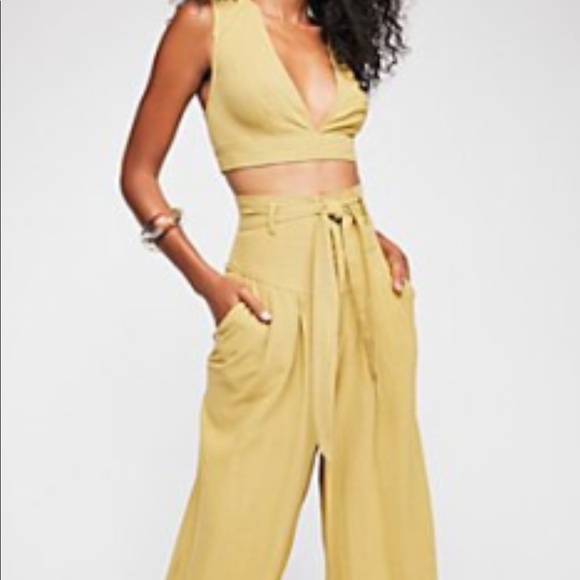 Free People - Picture 1 of 4